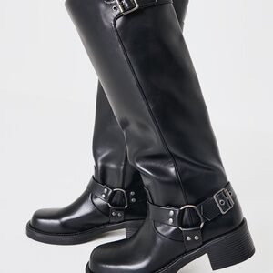 Black Knee High Boots from Pretty Little Thing